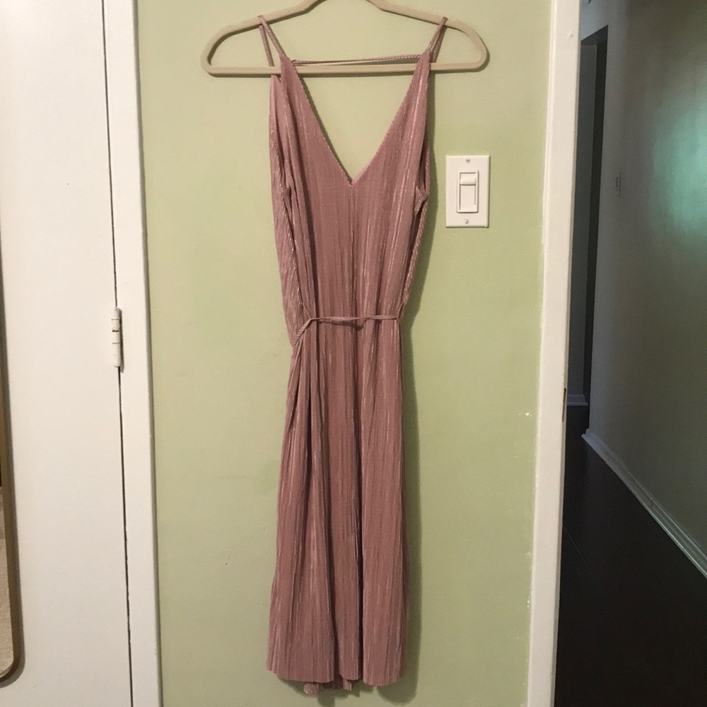 Pleated Midi Dress With Tassel Belt - image 3